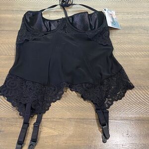 Elegant Black Lace Bustier